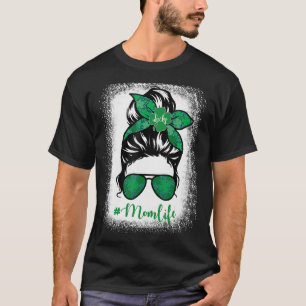 Lucky Mom Life Messy Bun Shamrock St Patrick's Day T-Shirt