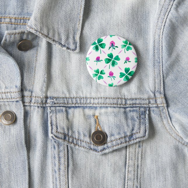 Lucky shamrock button (In Situ)