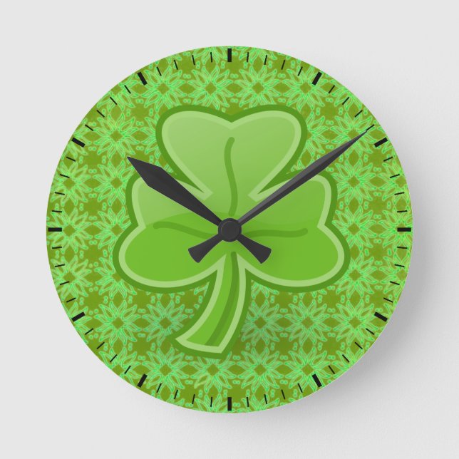 Lucky Shamrock Round Clock (Front)