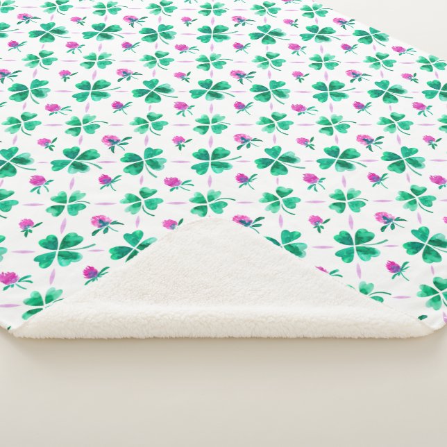 Lucky shamrock sherpa blanket (3/4)