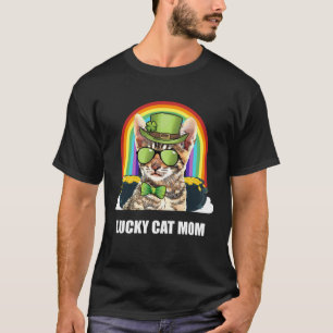 Lucky Toyger Cat Mom St Patricks Day T-Shirt