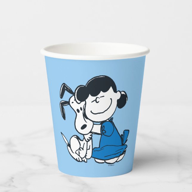 Lucy Hugging Snoopy Paper Cups (Front)