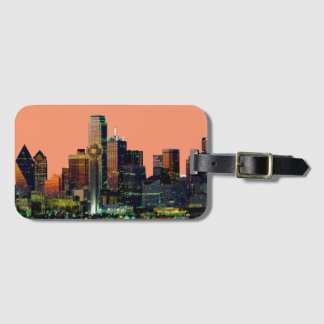 Luggage tag with the Dallas Skyline