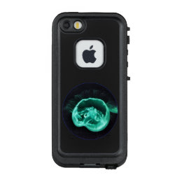 Luminous neon green ocean jellyfish LifeProof FRĒ iPhone SE/5/5s case