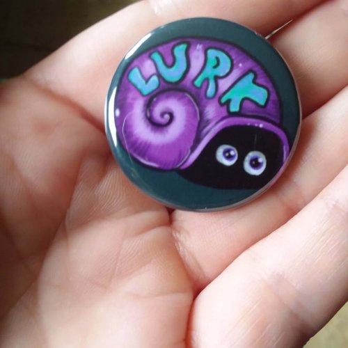 Lurk Introvert Snail Emote Button