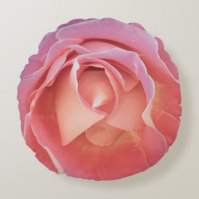 Luscious Pink Rose Round Pillow (Front)