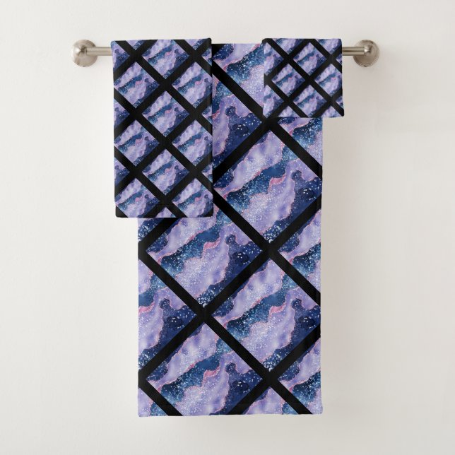 LUXE HAMPTON BLACK PURPLE MARBLE GRID BATH TOWEL SET (Insitu)