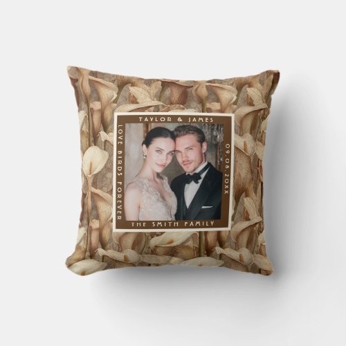 Luxurious Ivory Calla Lilies Themed Traditional Throw Pillow