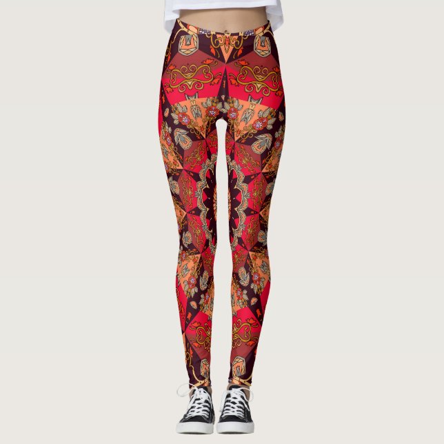 Luxurious mandala seamless, starry floral. leggings (Front)