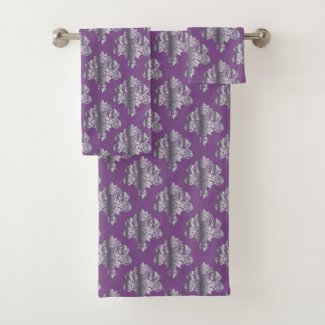 Luxurious Metallic Purple Damask Pattern Bath Towel Set
