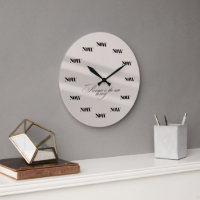 Luxurious "NOW" Wall Clock 