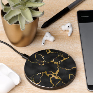 Luxury black and gold marble pattern glam design wireless charger 
