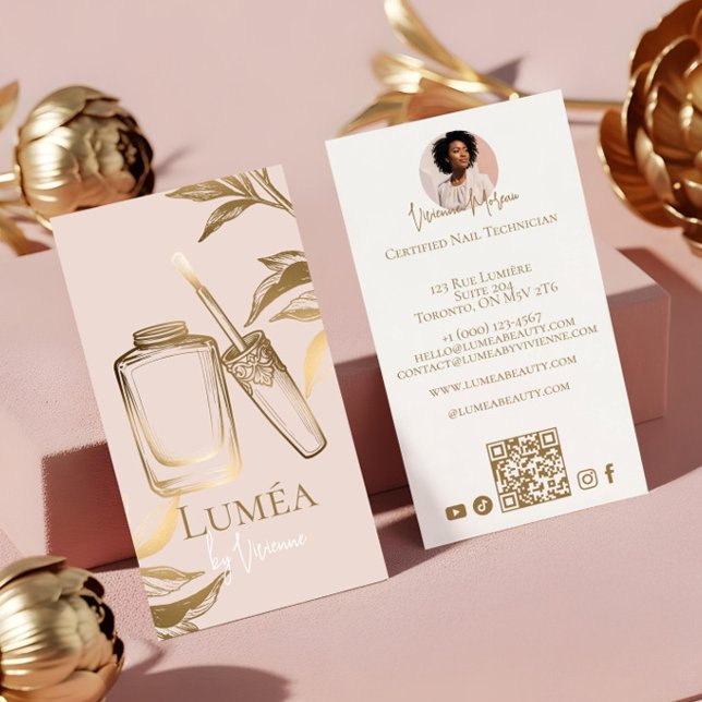 Luxury Blush Pink Gold Beauty Nail Manicure Studio Business Card (Luxury Blush Pink Gold Beauty Nail Manicure Studio Business Card)