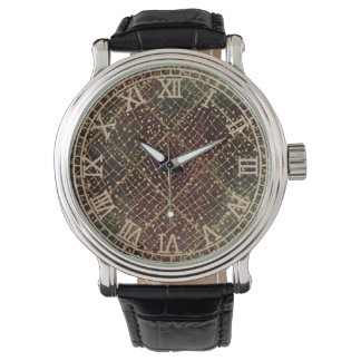 Luxury Gold Red Green Color Pattern Watch