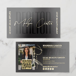 Luxury Realtor Gold Foil Black Real Estate Agent Business Cards