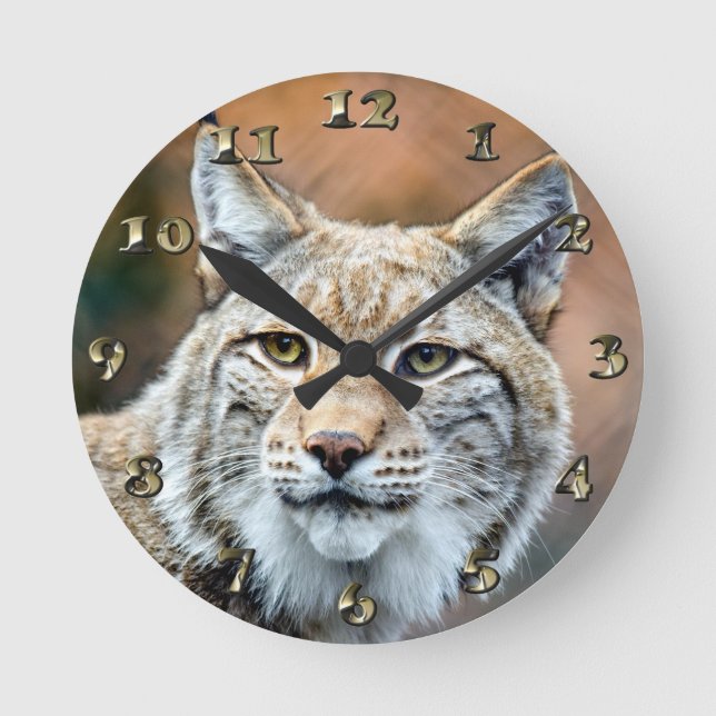 Lynx Bobcat Wildlife Predator Cat Round Clock (Front)