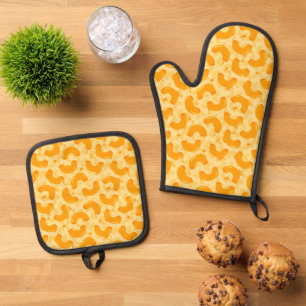 Macaroni and Cheese Pattern Oven Mitt & Pot Holder Set