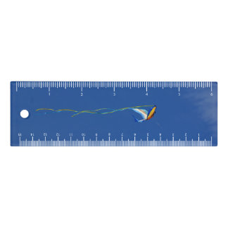 Macaw Kite Ruler