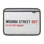 Moonbi Street  MacBook Air Sleeves (landscape)