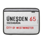Üneşden  MacBook Air Sleeves (landscape)