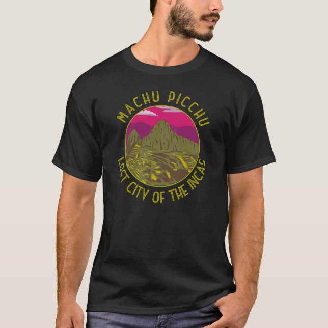 Machu Picchu Peru Retro Distressed Circle T-Shirt (Front)