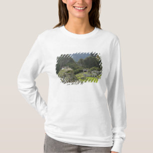 Machu Picchu, ruins of Inca city, Peru. 2 T-Shirt