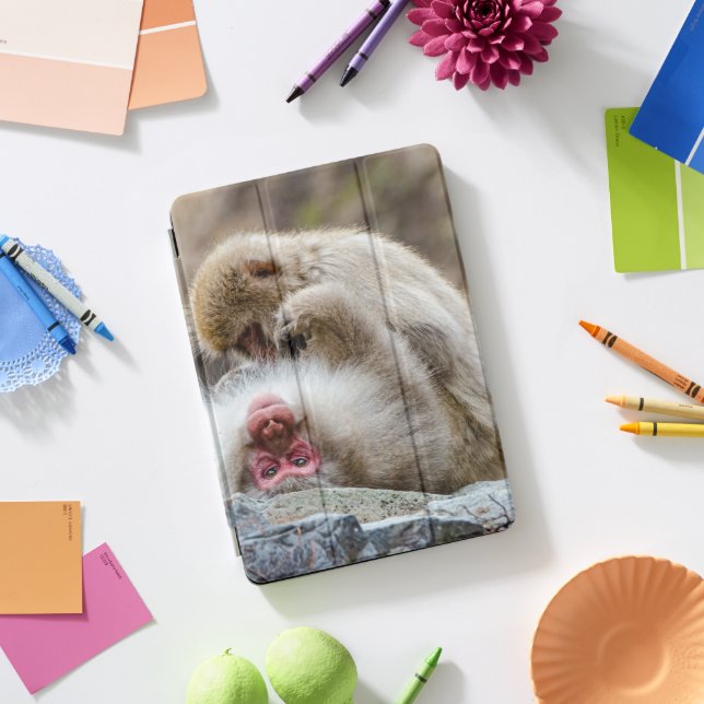 Macque Monkey, Japanese Monkey Photography iPad Pro Cover (Desk)