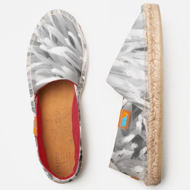 macro white and gray floral flower closeup espadrilles (Side)