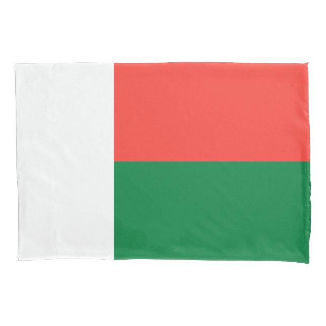 Madagascar Flag Pillow Case (Front)