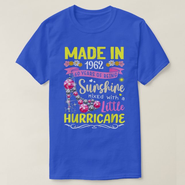 Made In 1962 60 Year Old Gift 60th Birthday Girl Q T-Shirt (Design Front)