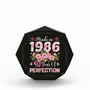 Made In 1986 40 Years Of Perfection Floral Acrylic Award