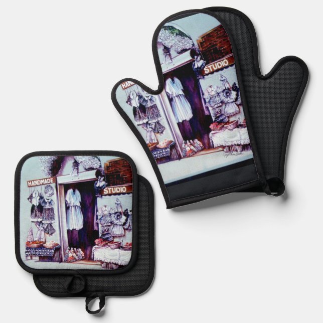 Made in Budapest Oven Mitt & Pot Holder Set (Front/Back)