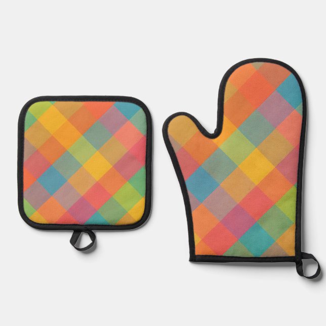 Madras Breeze – Diagonal Plaid Oven Mitt & Pot Hol Holder Set (Front)