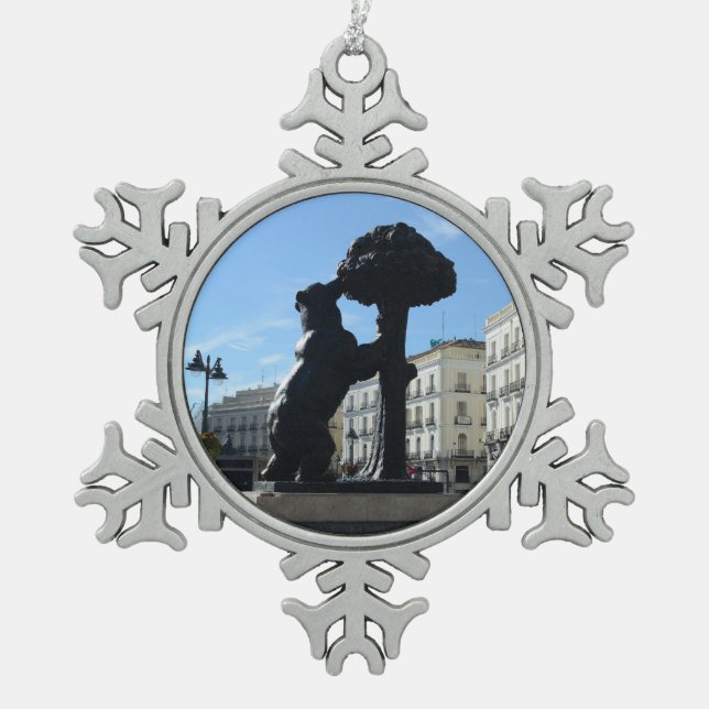 Madrid, Spain Snowflake Pewter Christmas Ornament (Front)