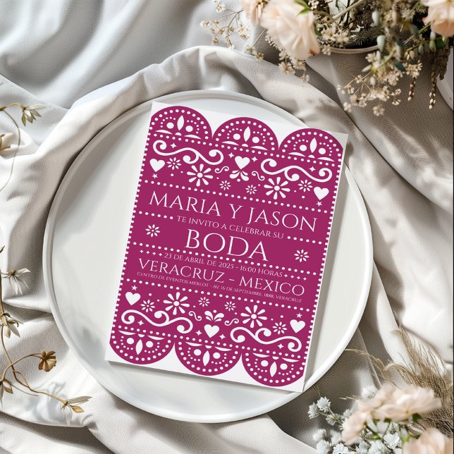 Magenta Papel Picado Folk Art Spanish Wedding Invitation (Magenta Papel Picado Folk Art Spanish Wedding Invitation)