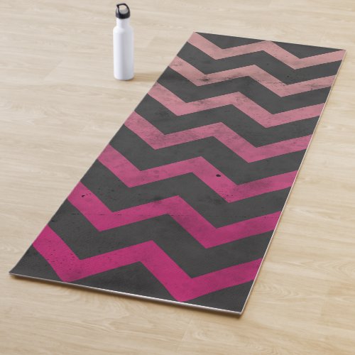 Magenta pink red ombre dark gray chevron pattern yoga mat