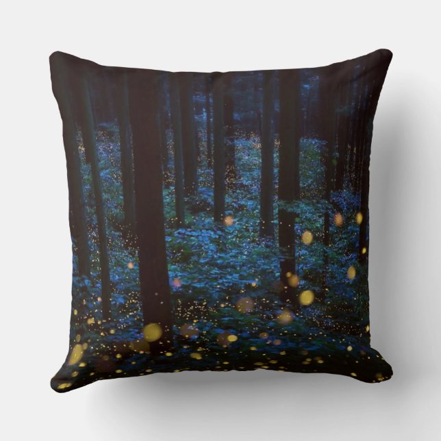 Magic forest throw pillow (Back)