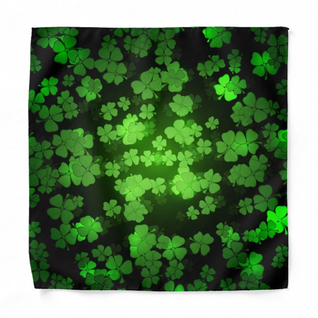 Magic green shamrocks, the symbol of Ireland. Nice Bandana (Front)