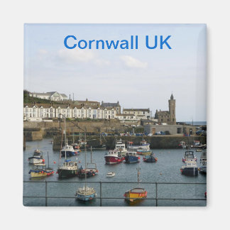 MAGNET - Boats in the village harbor - Cornwall