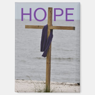 Magnet with picture of Cross on the beach