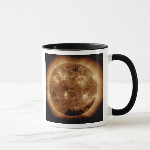 Magnetic field lines on the Sun 2 Mug