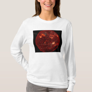 Magnetic field lines on the Sun 3 T-Shirt