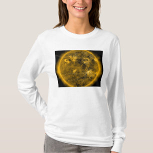 Magnetic field lines on the Sun T-Shirt