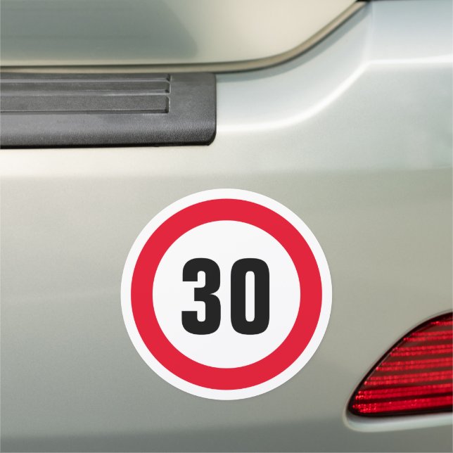 Magnetic round speed limit sign 30 mph for vehicle (In Situ)