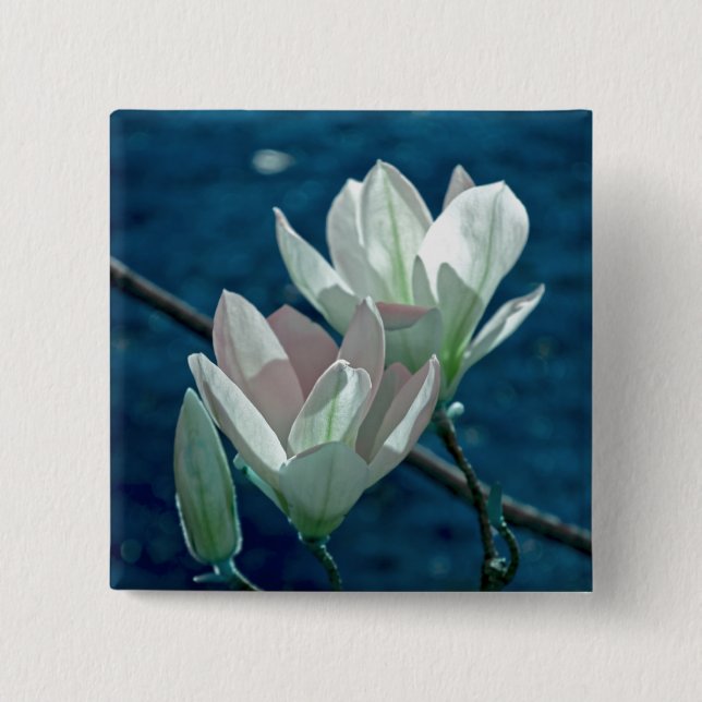 Magnolia Button (Front)