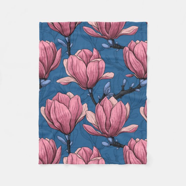 Magnolia garden fleece blanket (Front)