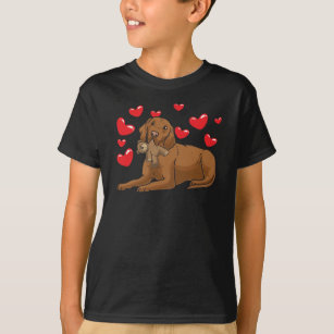 Magyar Vizsla Dog with stuffed animal and hearts T-Shirt