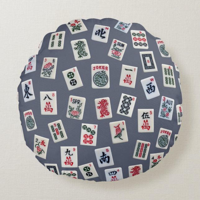 MahJongg tiles design on dark blue Round Pillow (Front)