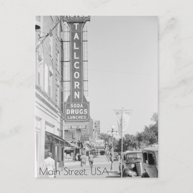 Main Street, Marshalltown, Iowa Postcard (Front)