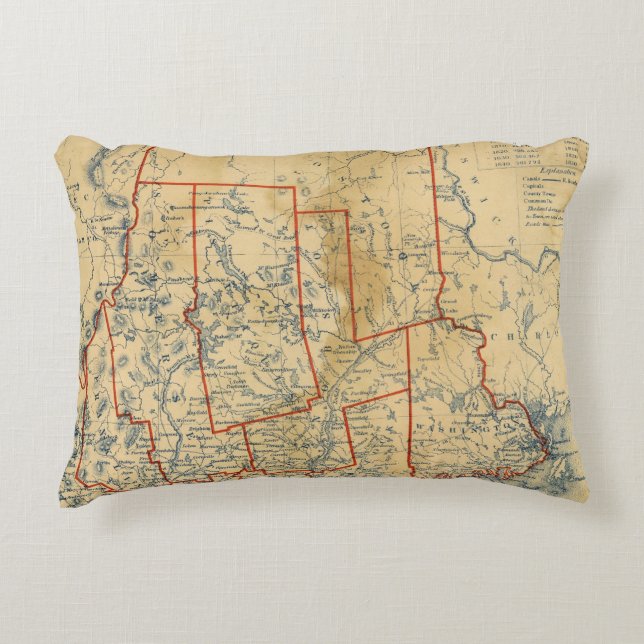 Maine 18 accent pillow (Front)
